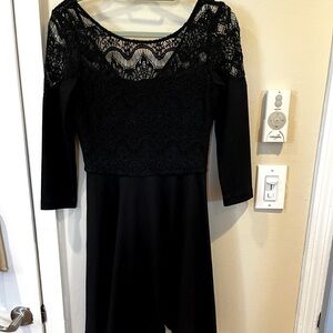 Lilly Pulitzer Black lace and knit dress. Size 4.